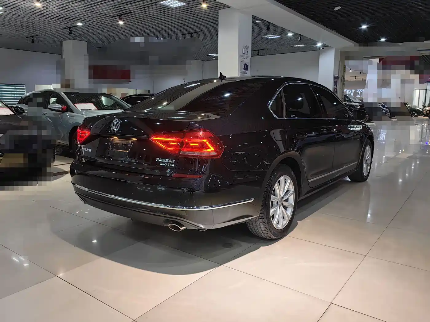Volkswagen Passat 2017 330TSI DSG Prestige фото 7