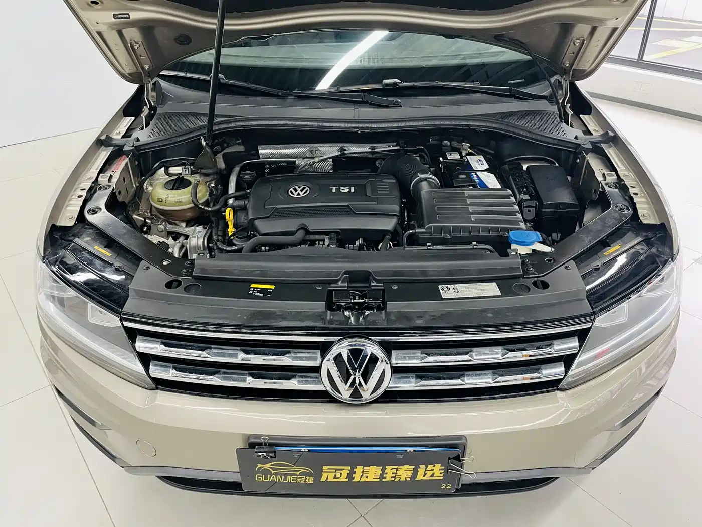 Volkswagen Tiguan L 2017 330TSI Automatic 2WD Luxury Edition фото 2