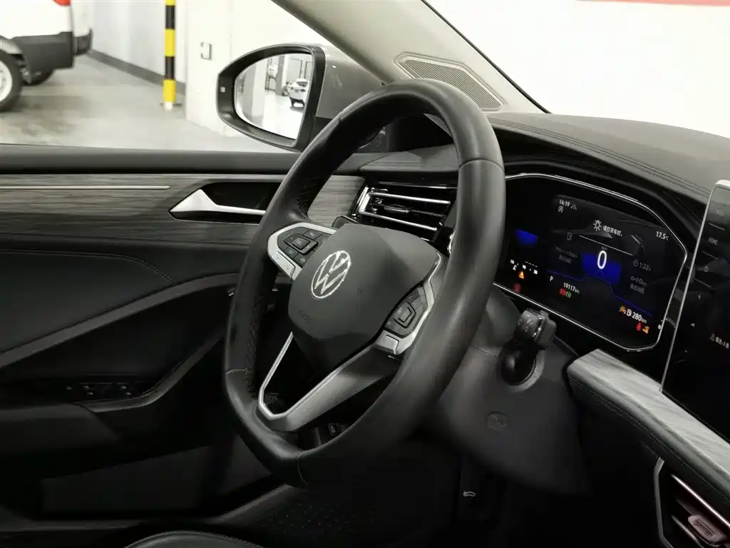 Volkswagen Sagitar 2023 300TSI DSG Surpassing Edition фото 22