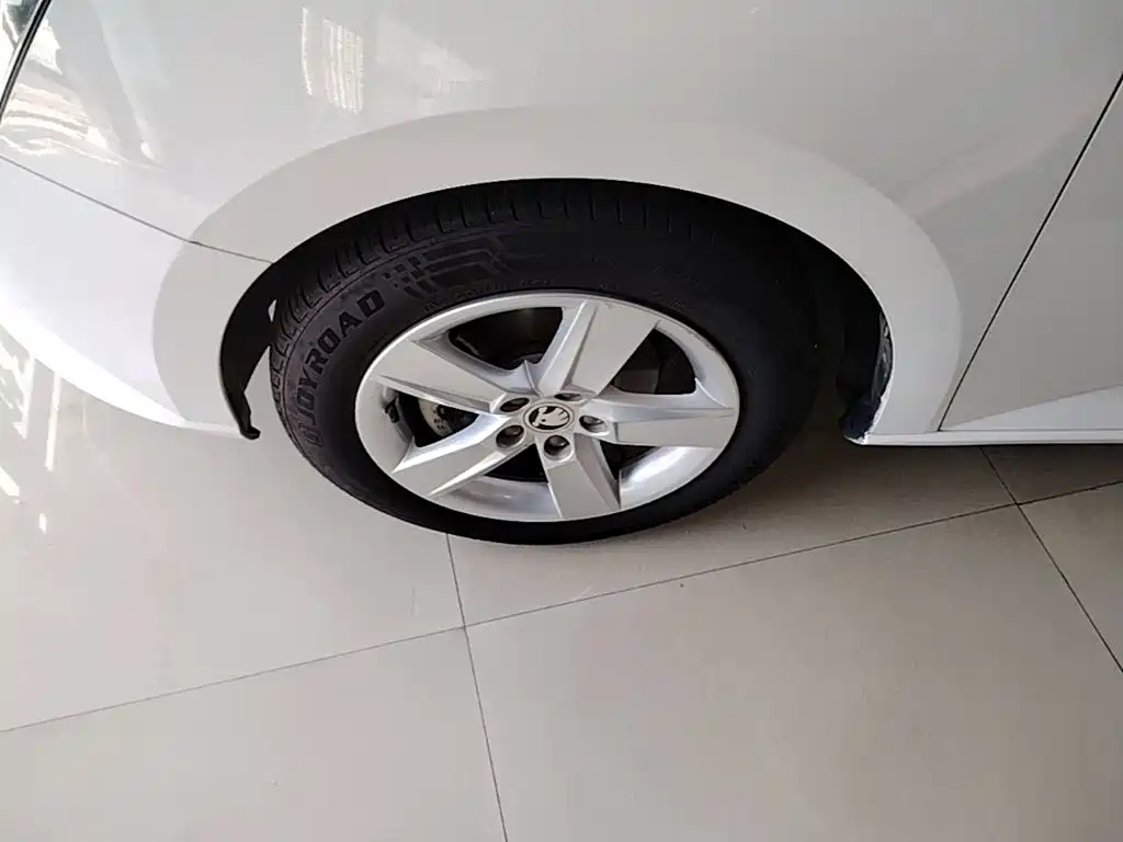Škoda Fabia 2017 2017 1.4L Auto Car Enjoy Edition