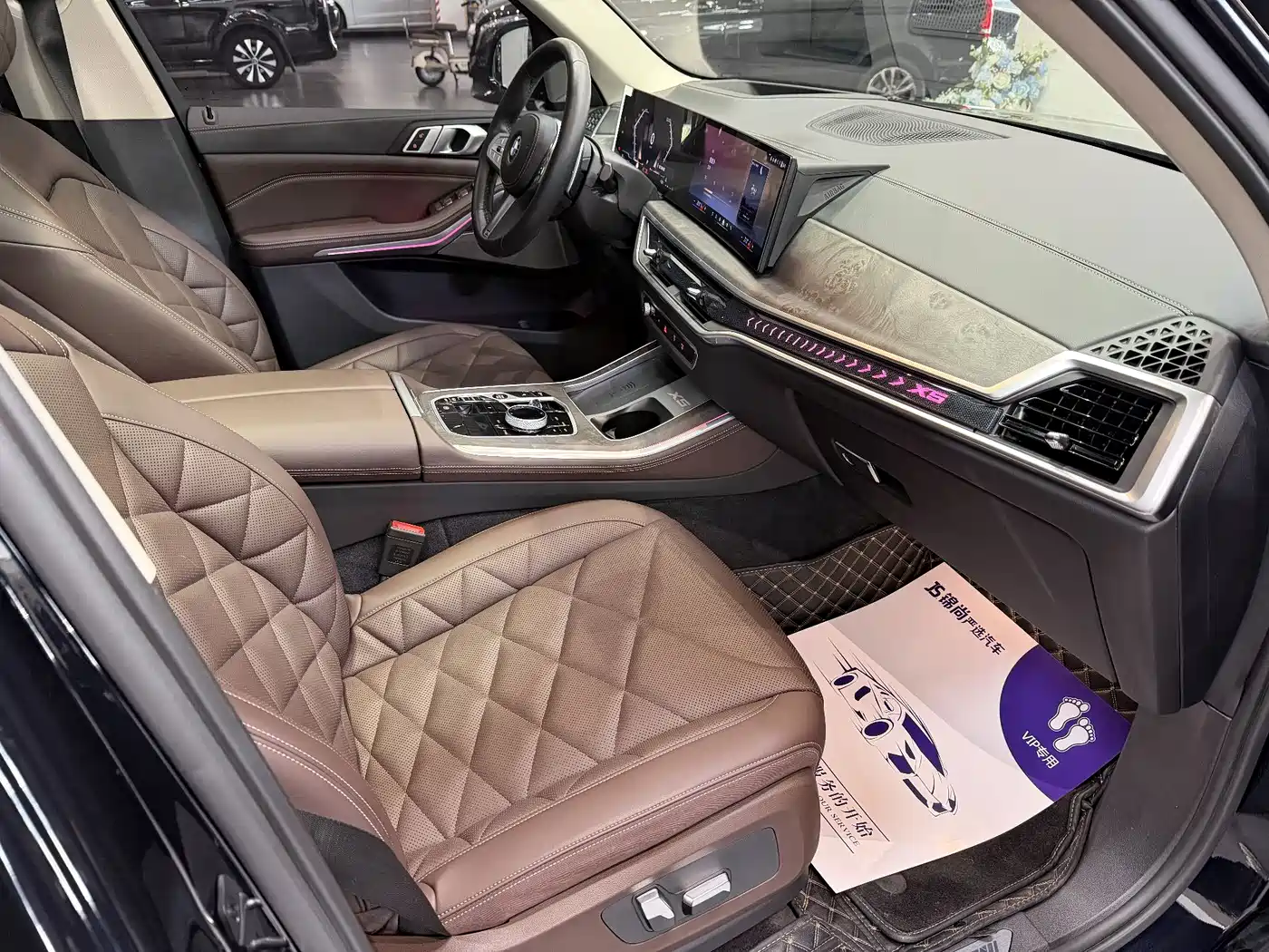 BMW X5 2023 xDrive 30Li Premium M Sport Black Night Package фото 37
