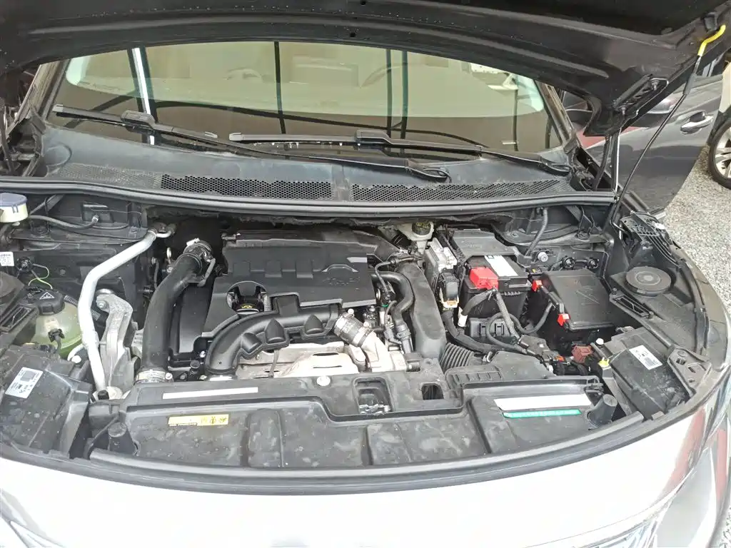 Peugeot 5008 2017 350THP 5-Seat Elite Edition фото 10