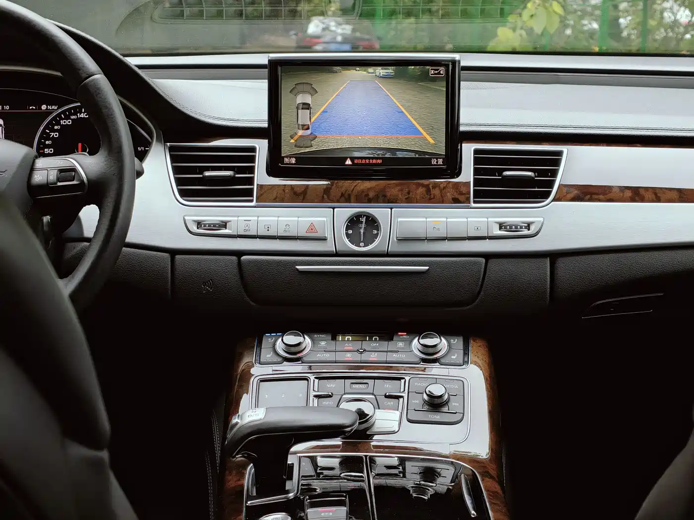 Audi A8 2014 A8L 45 TFSI quattro Luxury фото 16