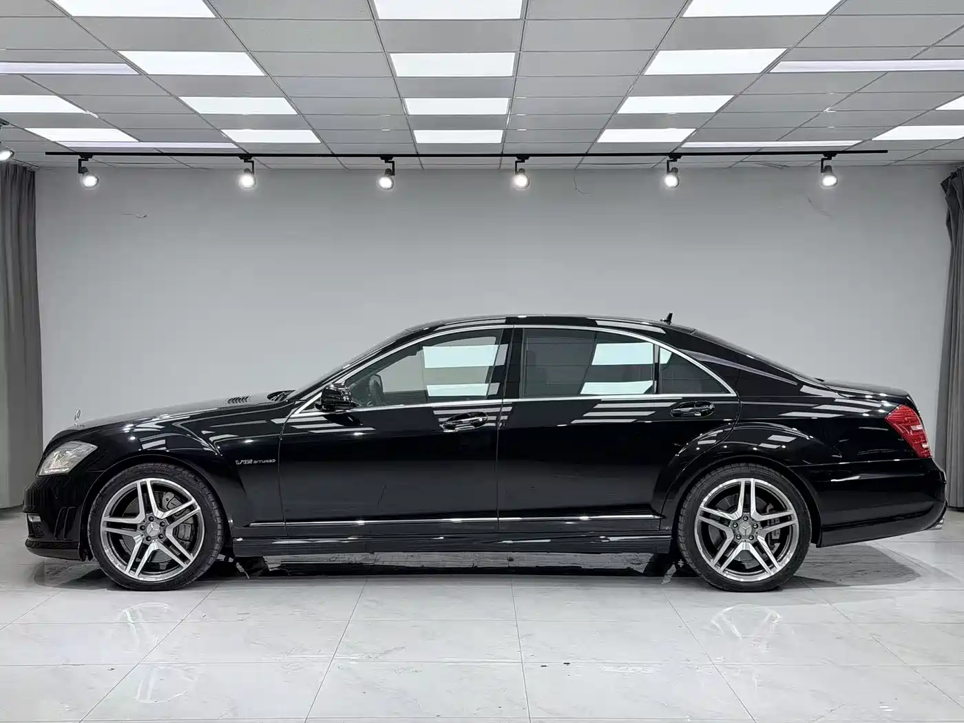 Mercedes-Benz S-Class AMG 2010 AMG S 65 фото 3