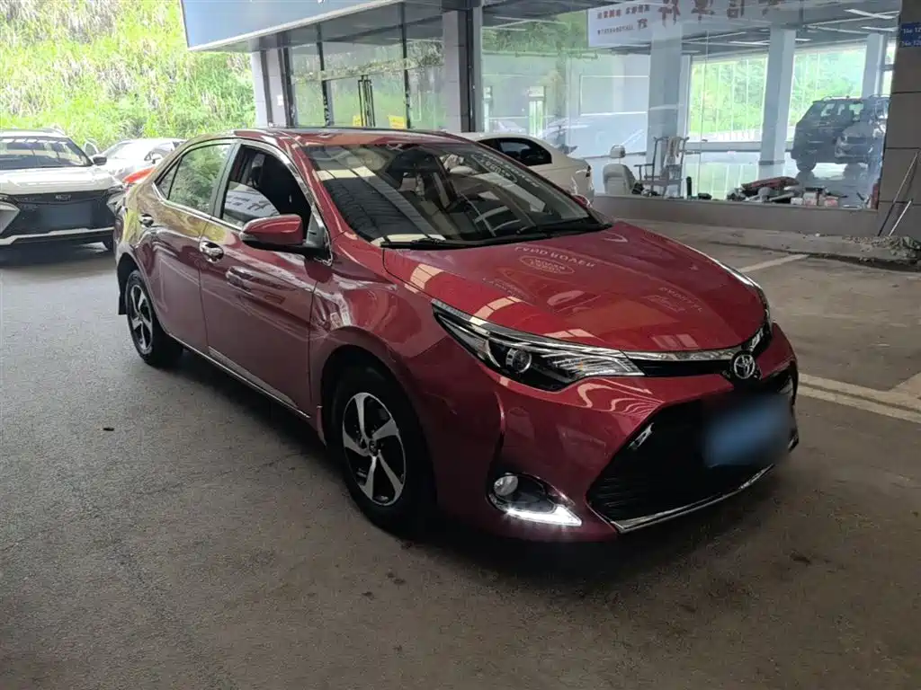 Toyota Levin 2017 Facelift 185T CVT Elite (China V) фото 4