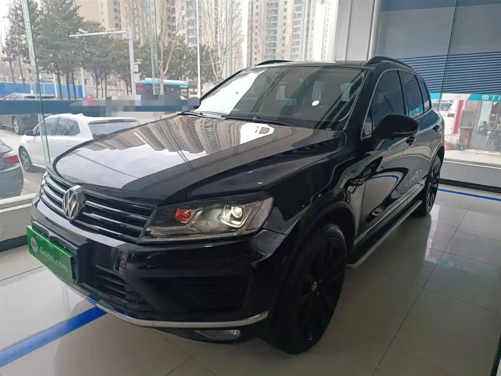Volkswagen Touareg 2016 3.0TSI Glamour Edition фото 2