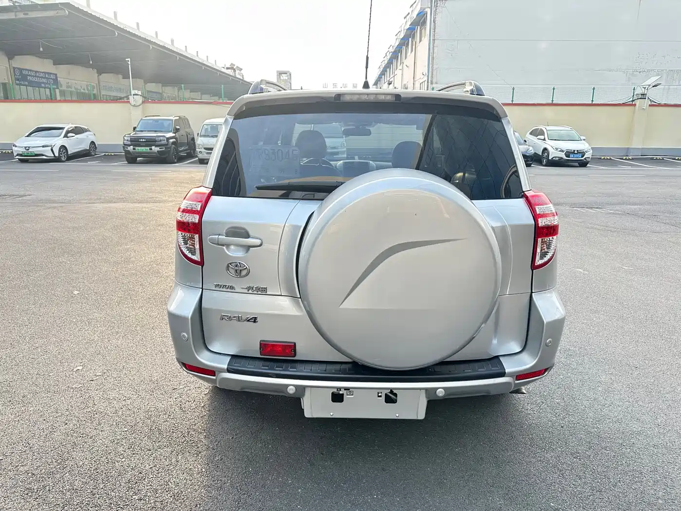 Toyota RAV4 Rongfang 2011 2.0L Automatic Luxury Edition фото 6