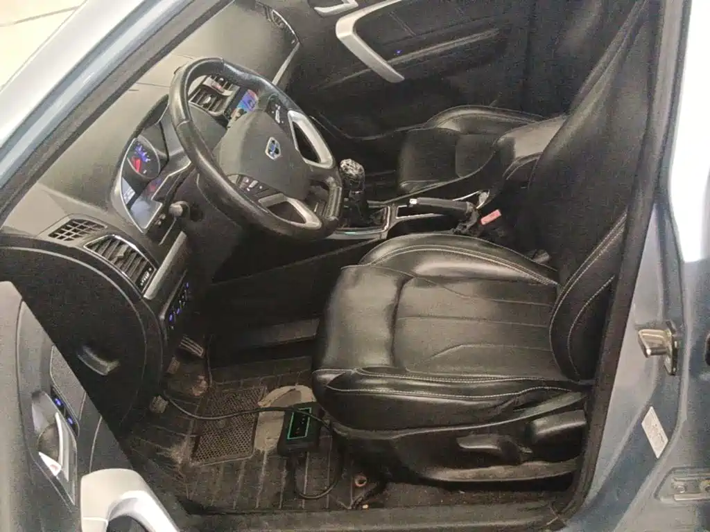Geely Emgrand 2016 2016 Sedan 1.5L Manual Up Version