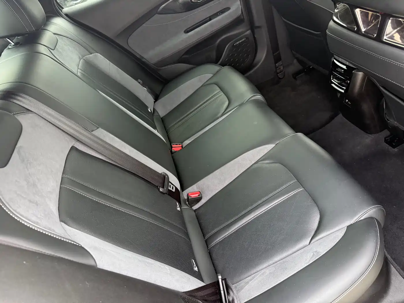 GAC Trumpchi Trumpchi Emkoo 2023 400T Automatic R PRO фото 12