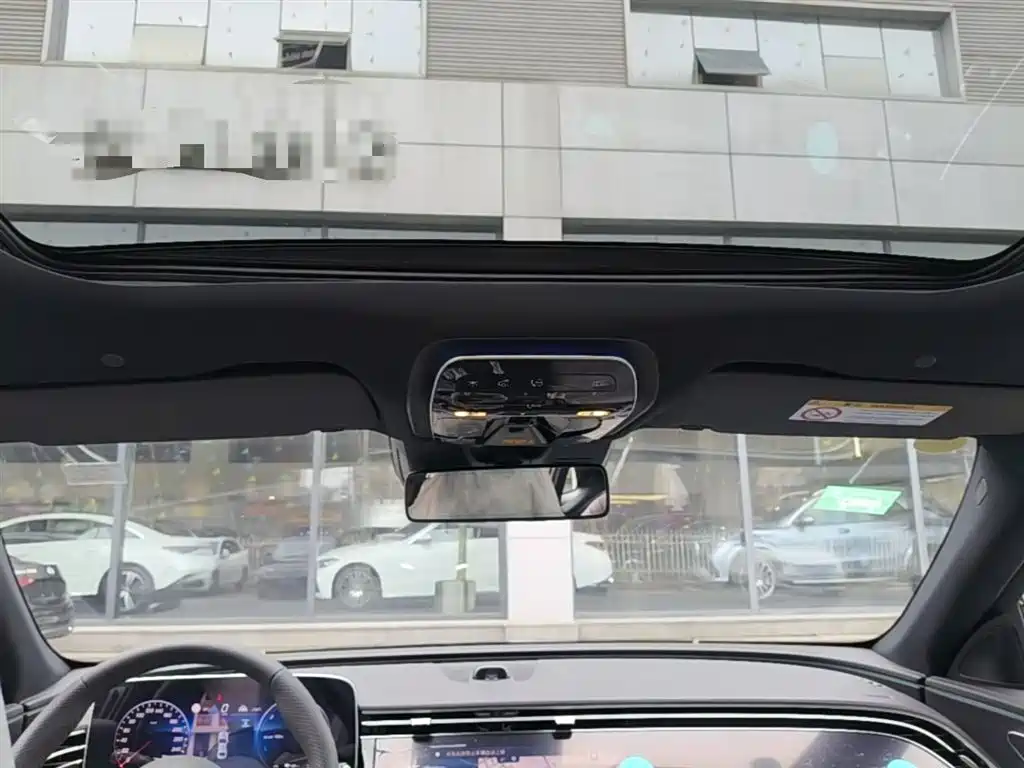 Mercedes-Benz E-Class New Energy 2023 E 350 e L Plug-in Hybrid Sport Sedan фото 18