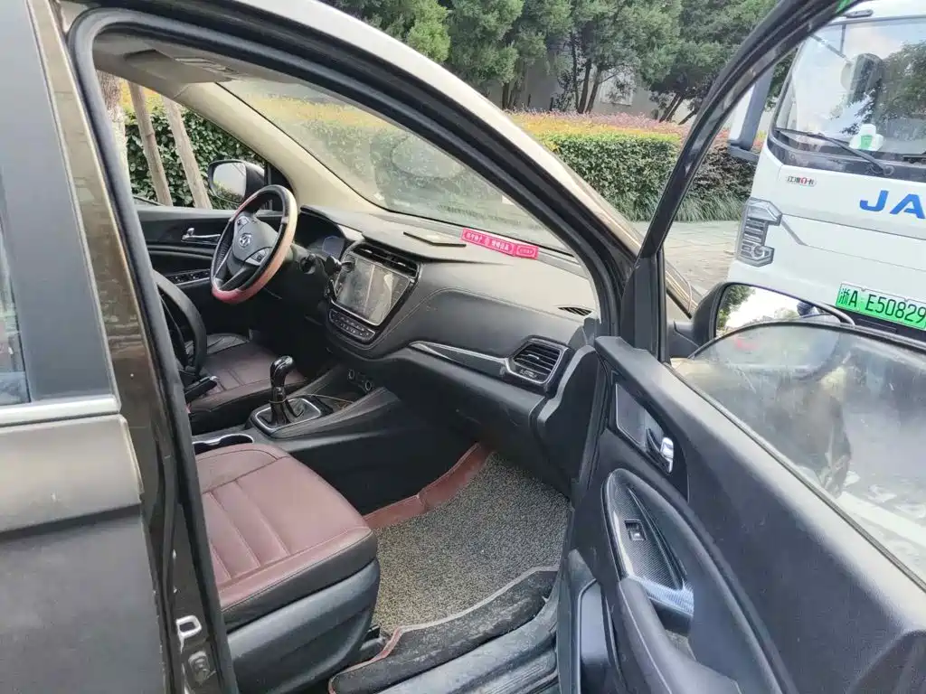 Changan Oshan Changan Oushang A800 2017 2017 Model 1.6L Manual Luxury