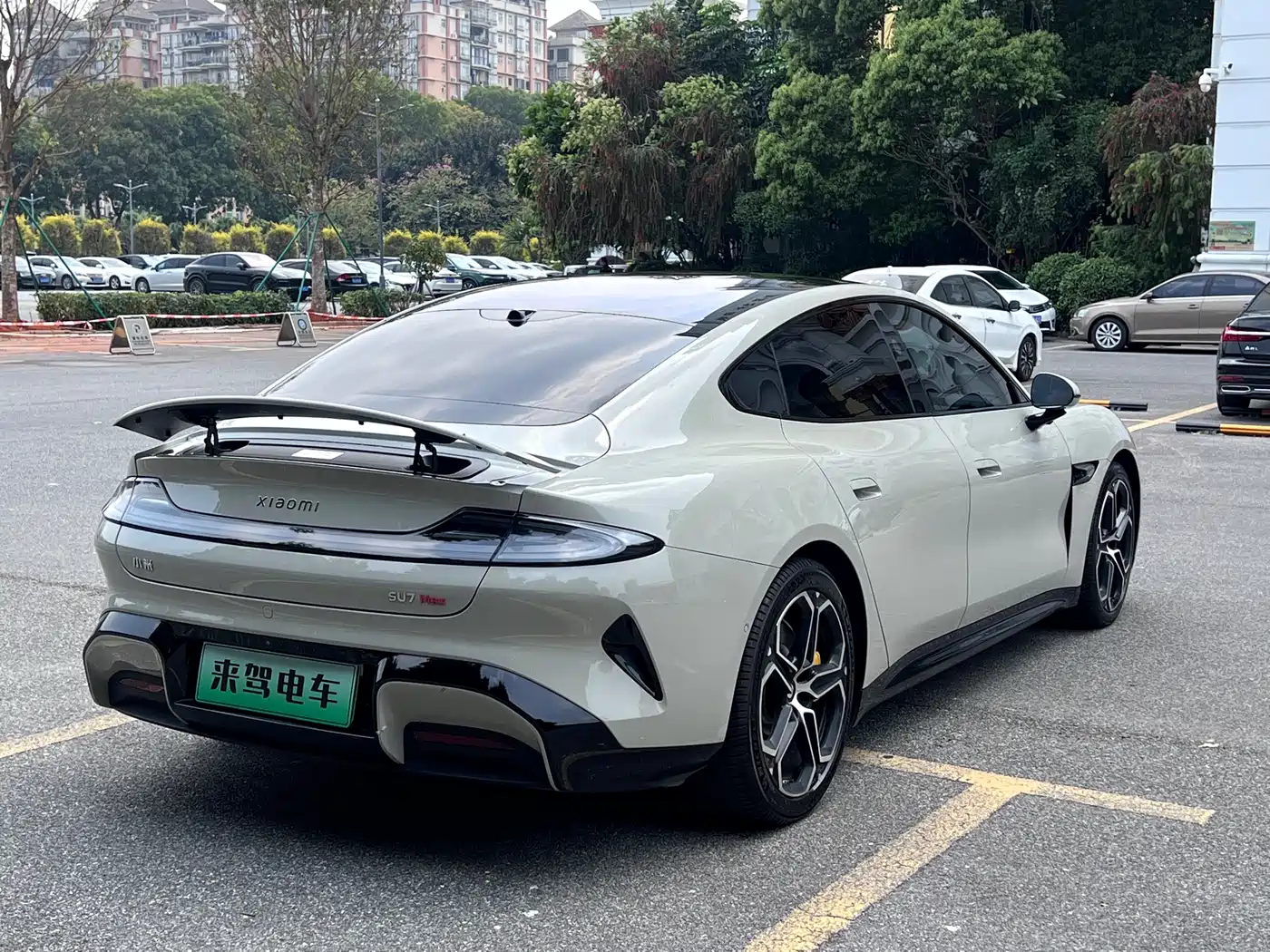 XIAOMI CAR XIAOMI SU7