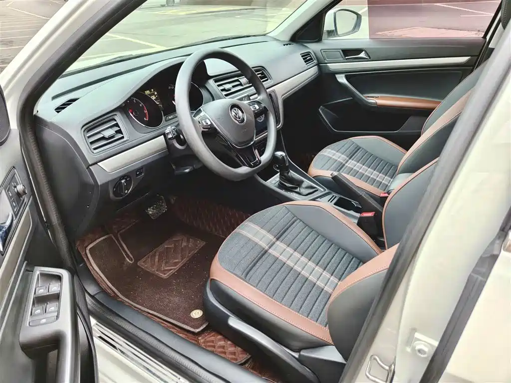 Volkswagen Lavida 2019 Lavida Start 1.5L Auto Comfort (China VI) фото 12