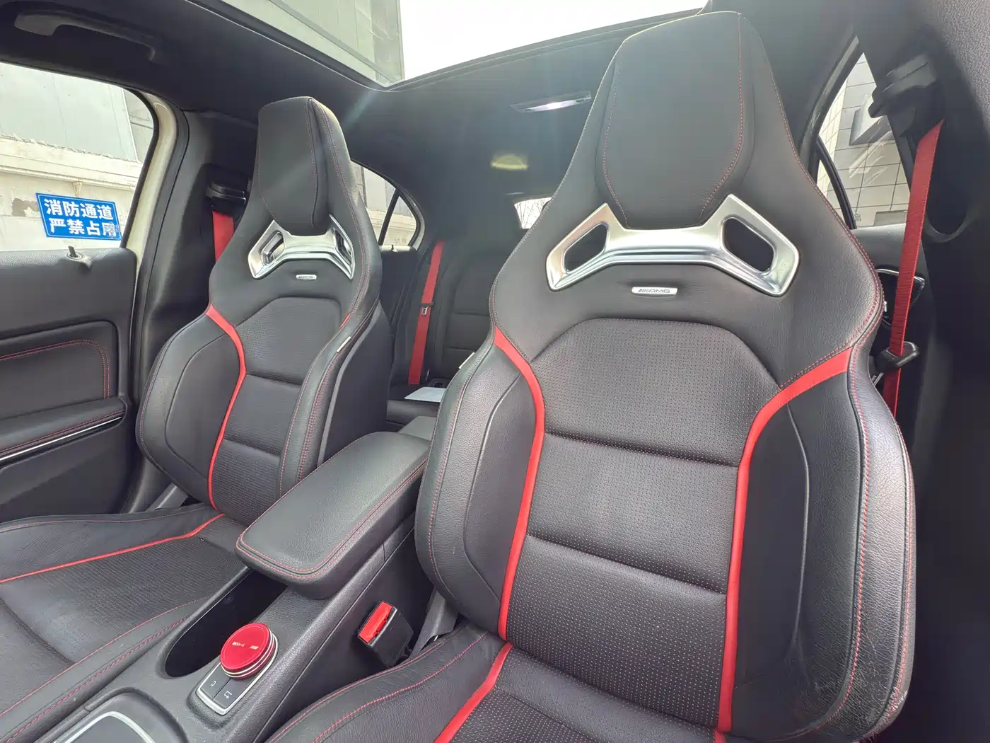 Mercedes-Benz A-Class AMG (Import) 2014 AMG A 45 4MATIC фото 19