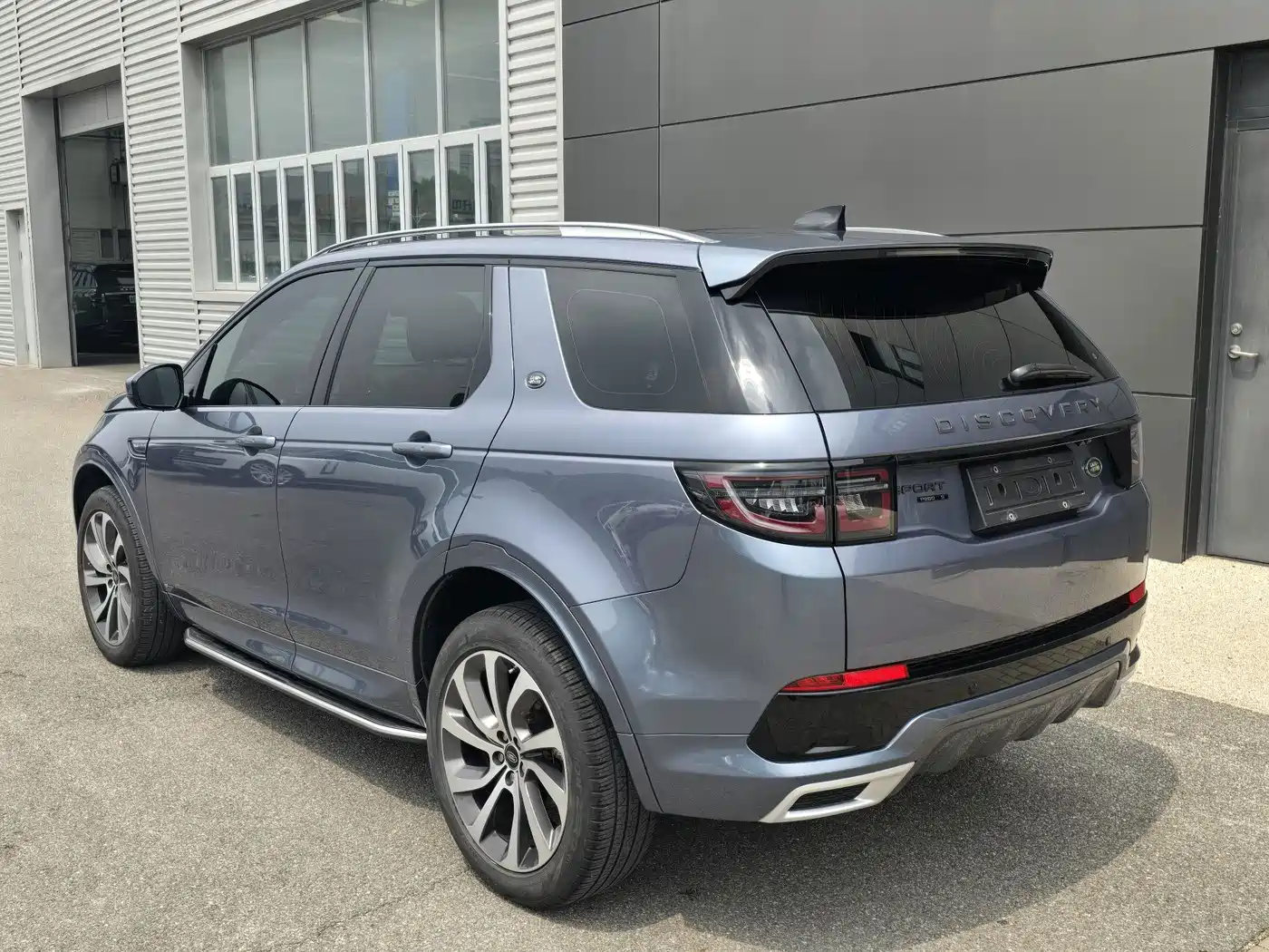 Land Rover Discovery Sport 2021 249PS R-Dynamic S Performance Edition фото 5