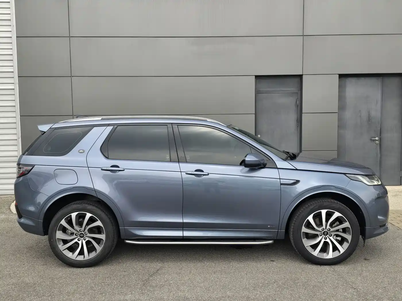 Land Rover Discovery Sport 2021 249PS R-Dynamic S Performance Edition фото 6