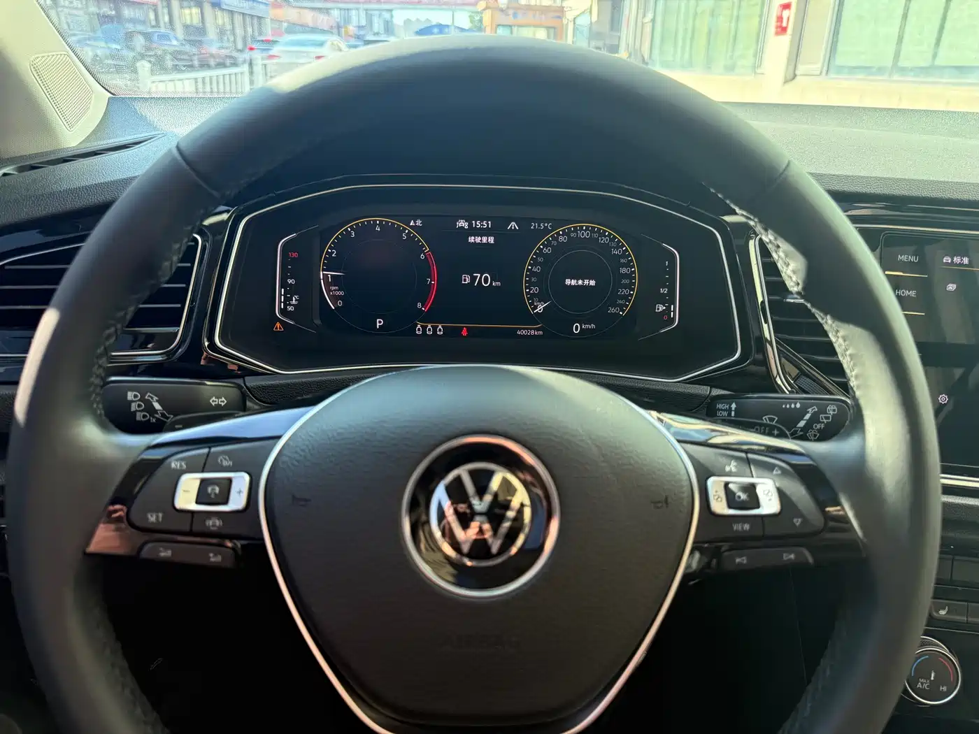 Volkswagen T-Roc, миниатюра 8