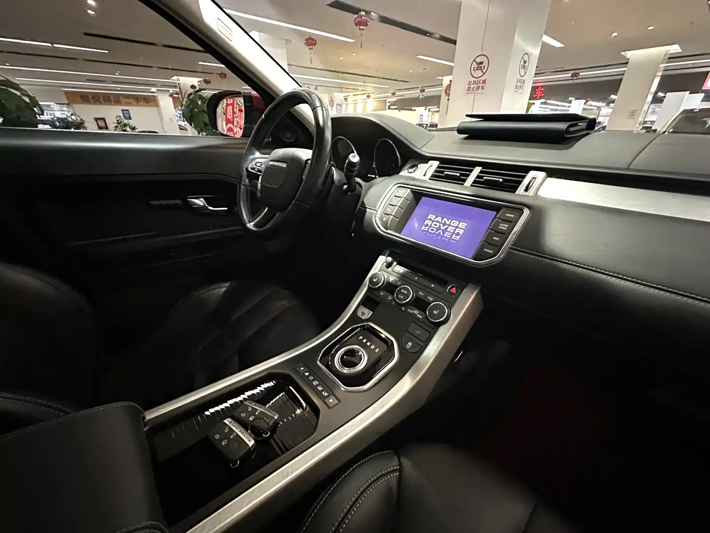 Land Rover Range Rover Evoque (Import) 2012 2012 2.0T 5-door Premium Edition