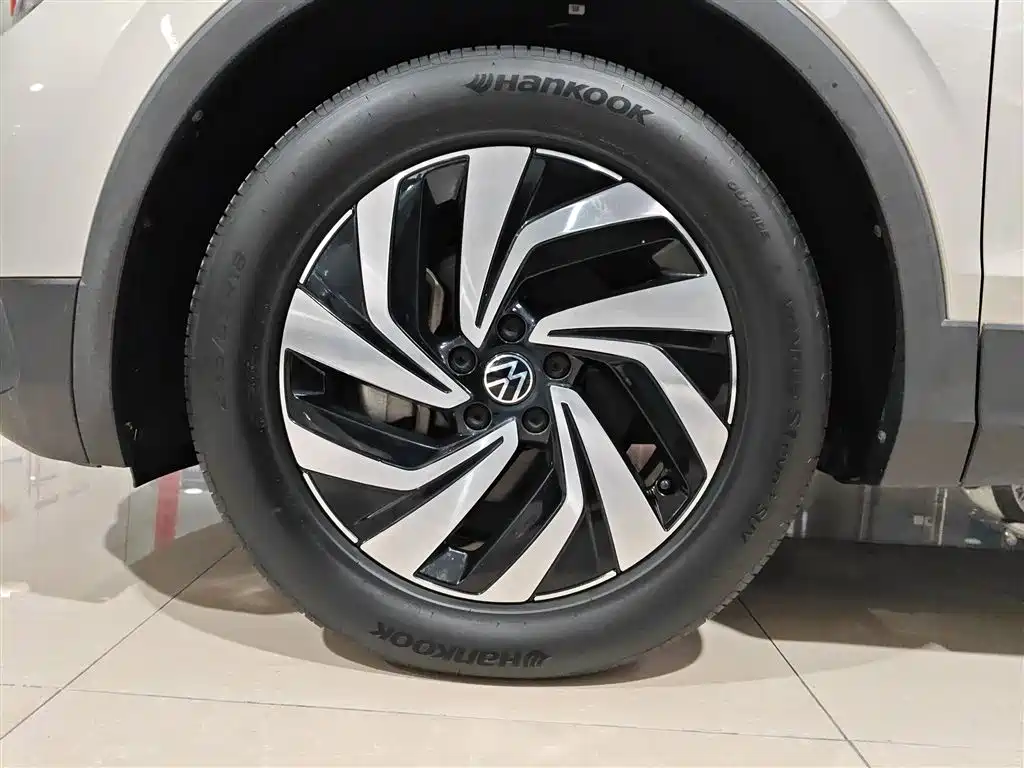 Volkswagen Tiguan L 2023 330TSI Auto 2WD Smart Edition фото 25