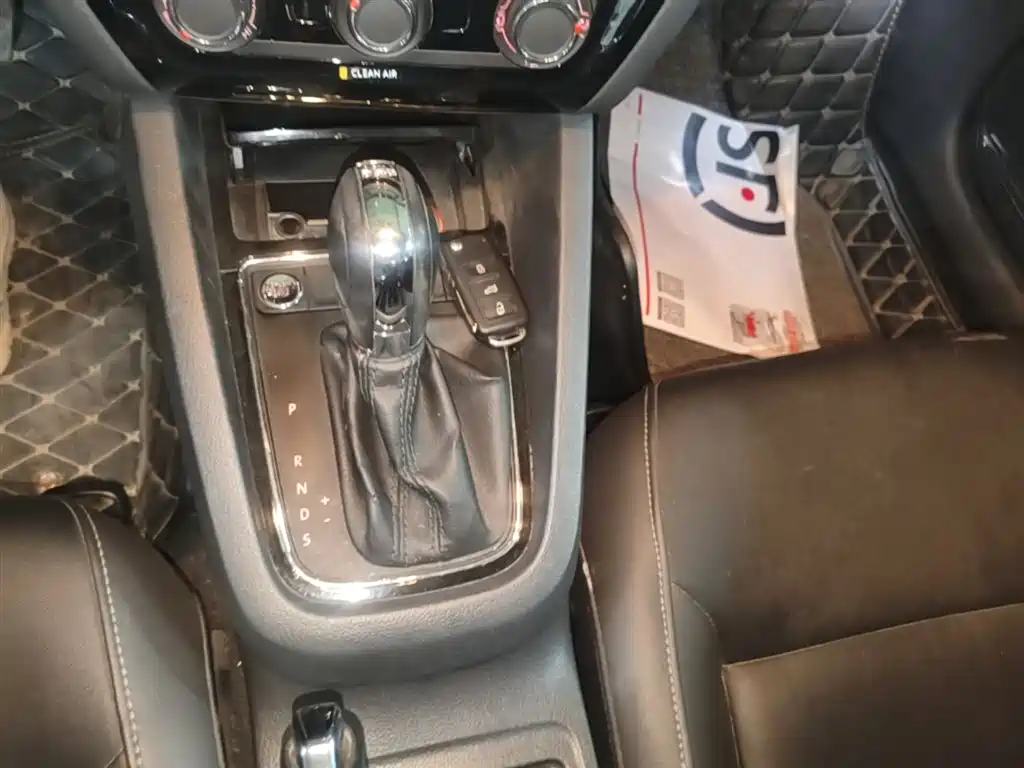 Volkswagen Sagitar 2017 230TSI Automatic Comfort фото 14