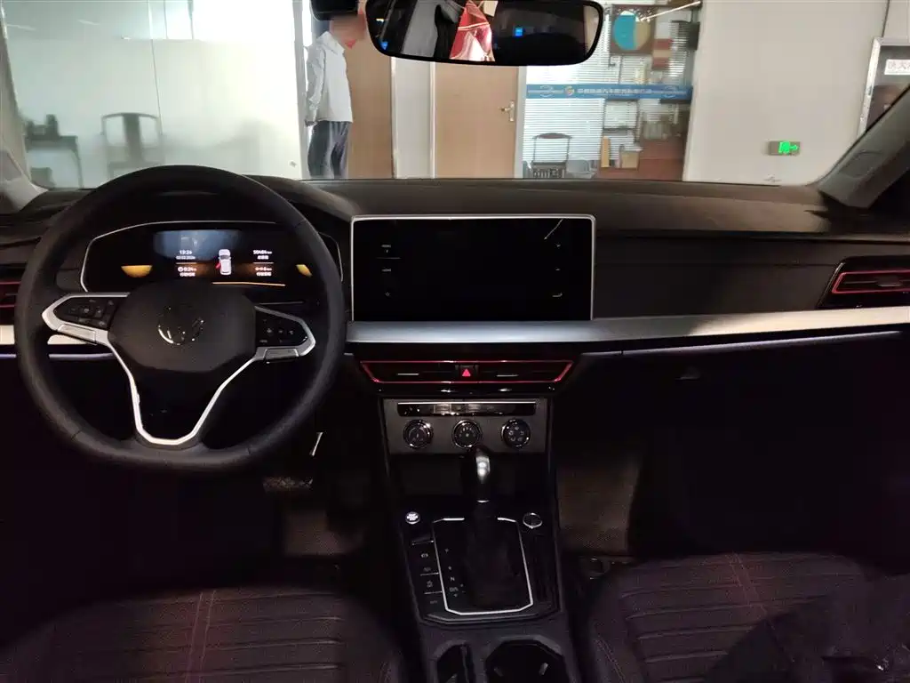 Volkswagen Lavida 2024 Model 300TSI DSG Starlight Full Comfort Edition фото 10