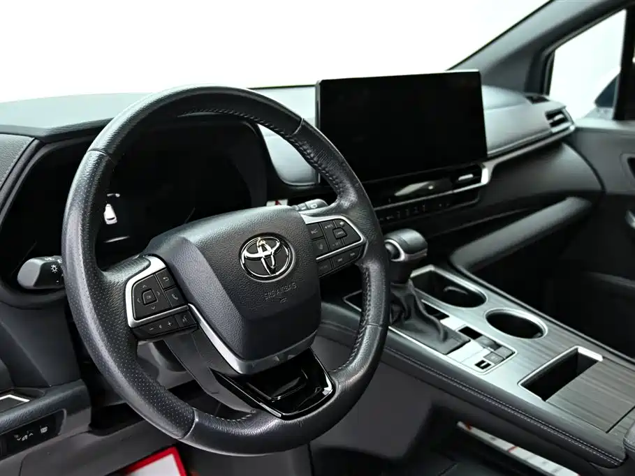 Toyota Sienna 2021 2.5L Hybrid Premium Edition фото 15