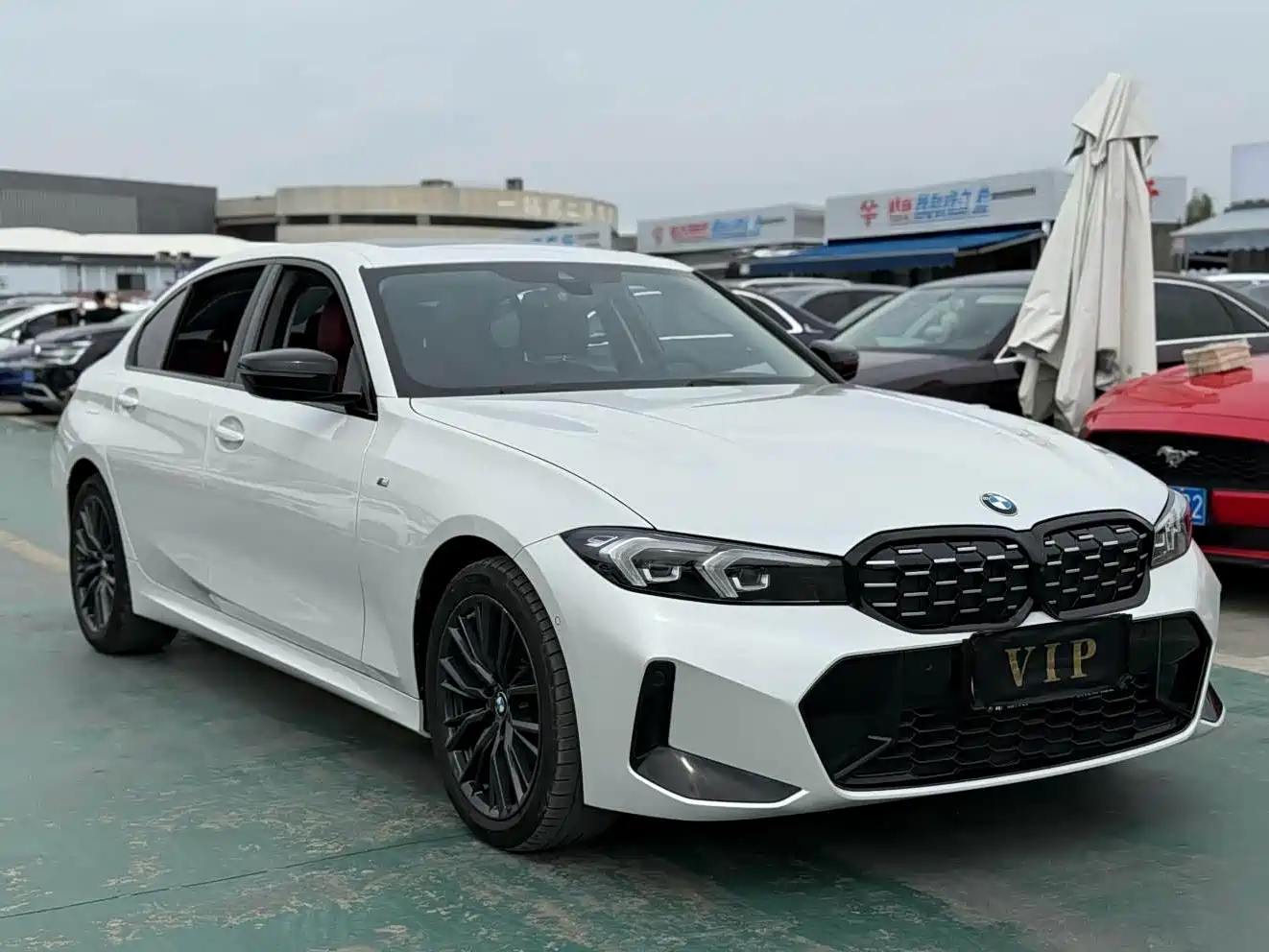 BMW 3 Series 2023 325Li M Sport Black Night Package фото 3