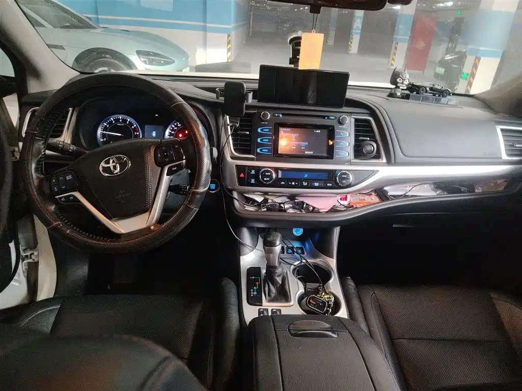 Toyota Highlander 2017 2.0T 4WD Premium 7-Seater фото 13