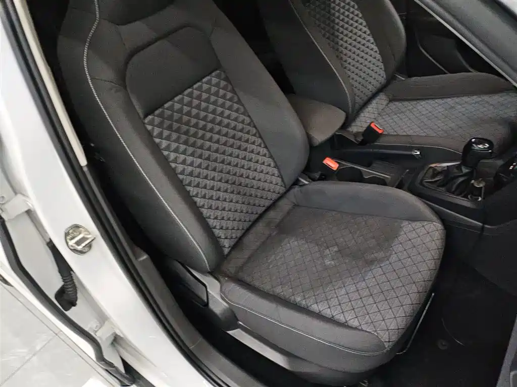 Volkswagen T-Cross 2019 1.5L Automatic Trend Edition фото 25