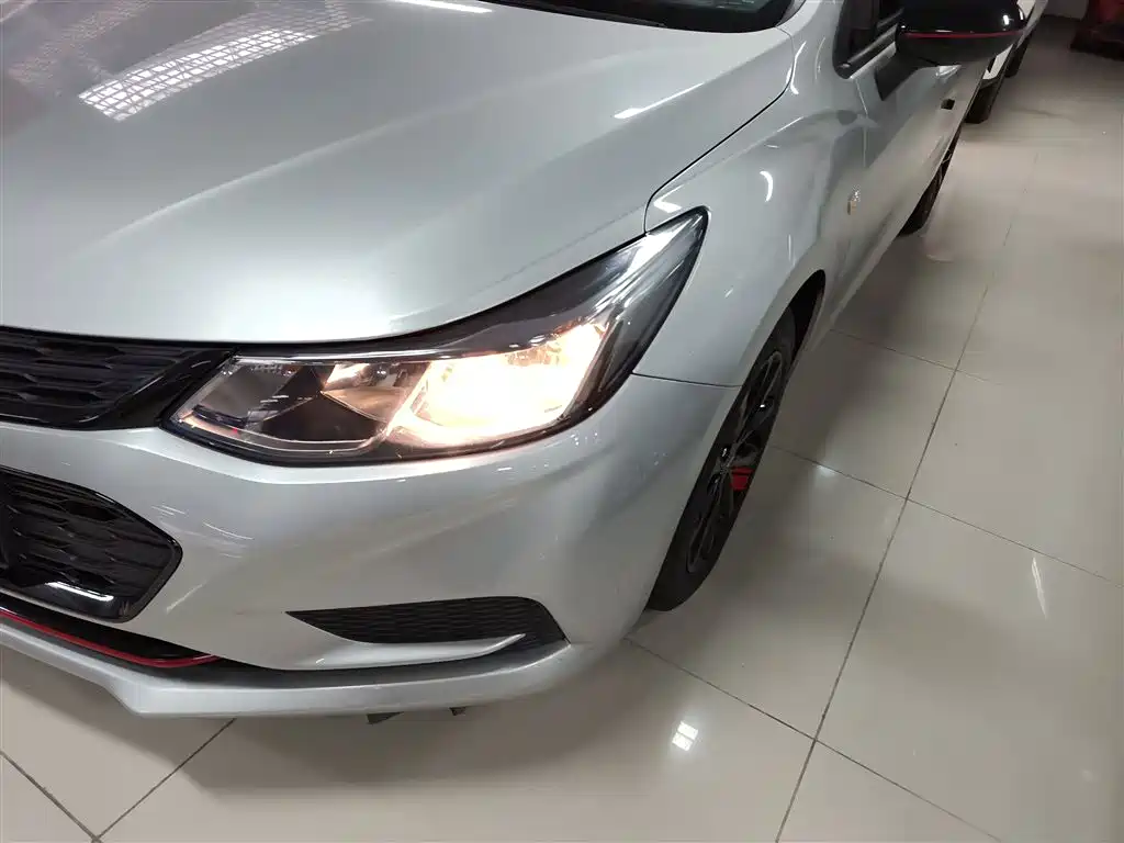 Chevrolet Cruze 2018 Redline 320 Automatic Pioneer Edition фото 17
