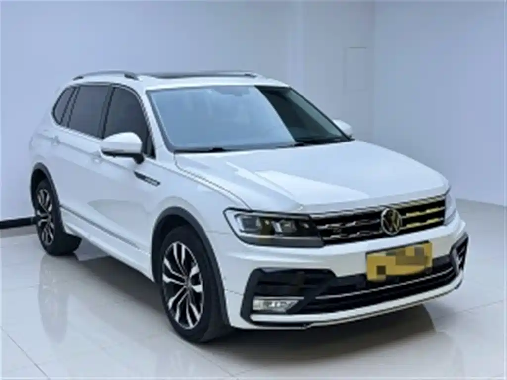 Volkswagen Tiguan L 2021 330TSI Automatic 2WD R-Line Flagship фото 3