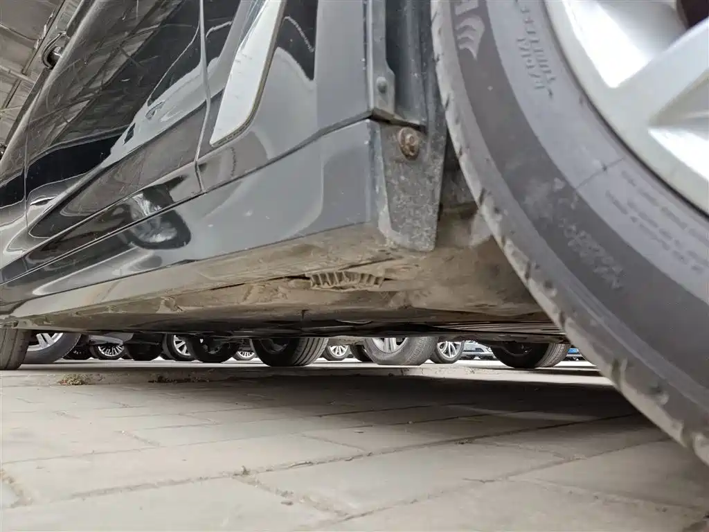 BMW 5 Series 2018 530Li xDrive Luxury Package фото 21