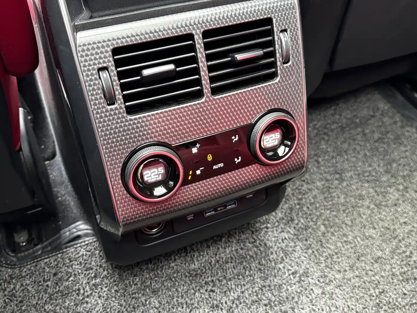 Land Rover Range Rover Sport 2021 3.0 L6 Gloss Black Edition фото 11