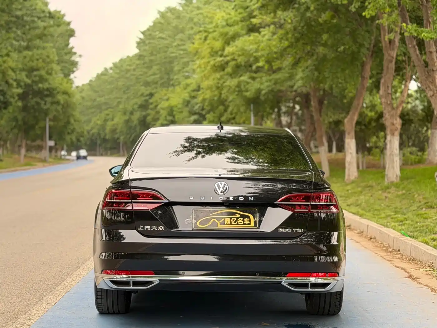 Volkswagen Phideon 2018 Facelift 380TSI FWD Business фото 5