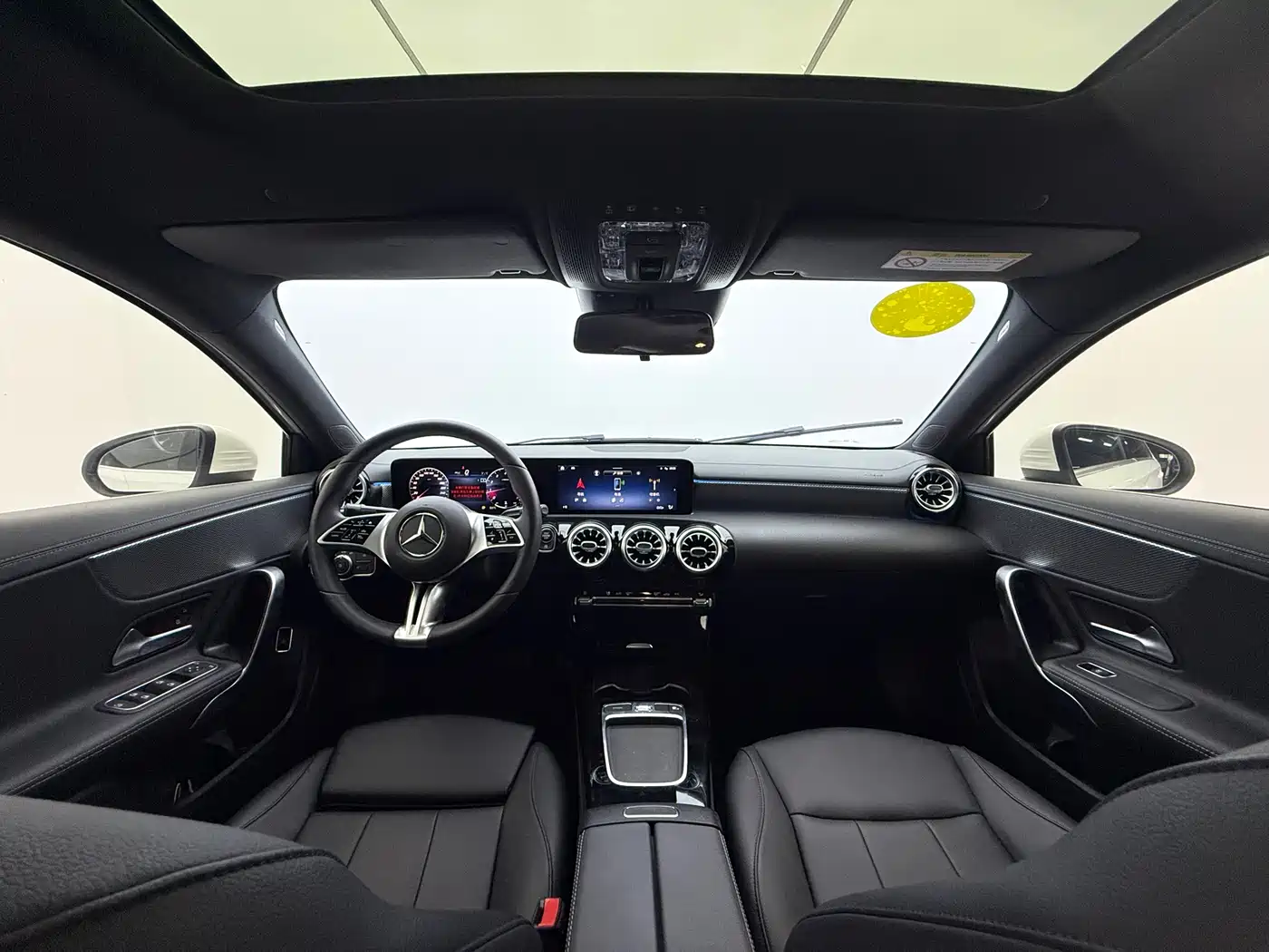 Mercedes-Benz A-Class 2022 A 180 L фото 8
