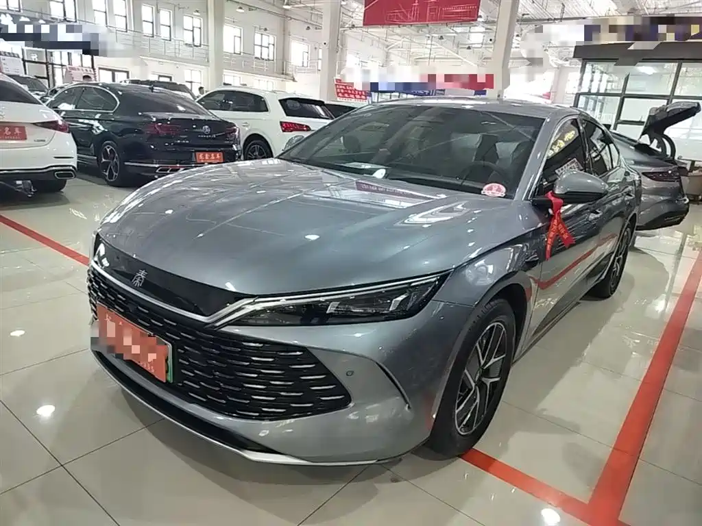BYD Qin L 2025 DM-i Smart Drive Edition 120KM Surpassing