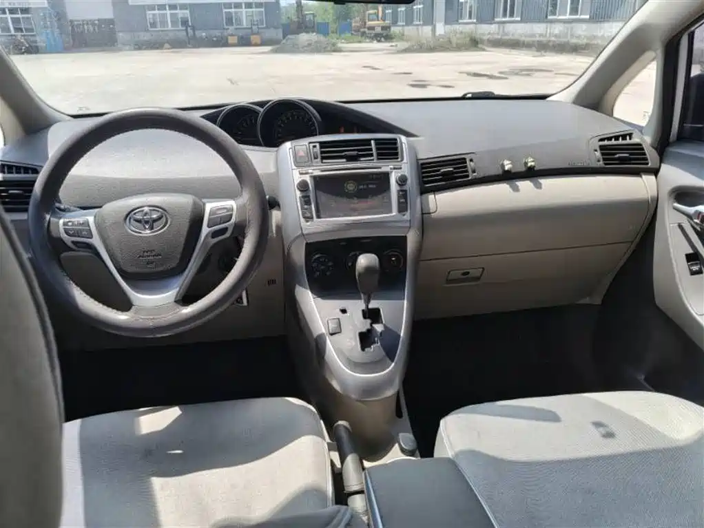 Toyota E'Z 2015 180E CVT Crossover Edition фото 6