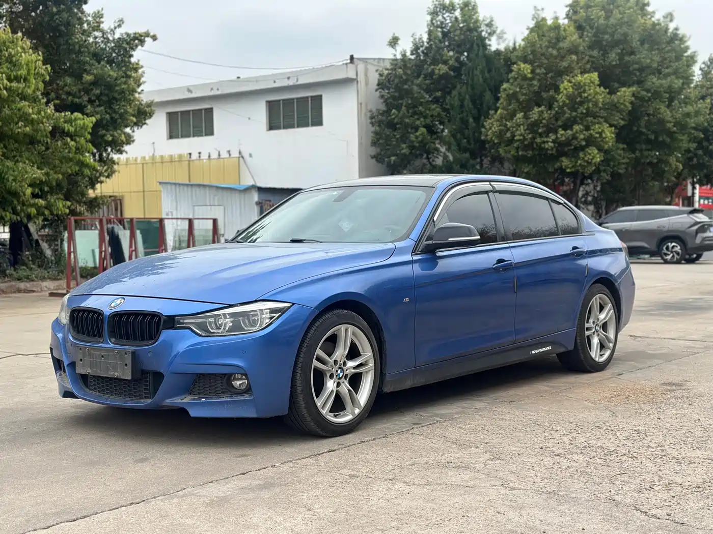 BMW 3 Series 2019 320Li M Luxury Package фото 3