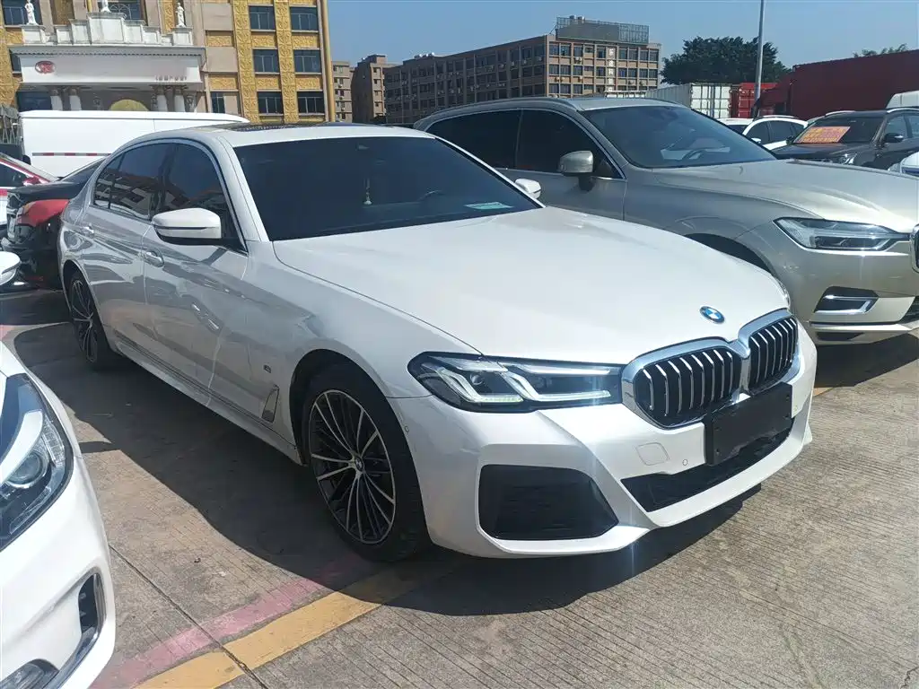 BMW 5 Series 2022 Model Second Facelift 530Li Leading M Sport Package фото 22
