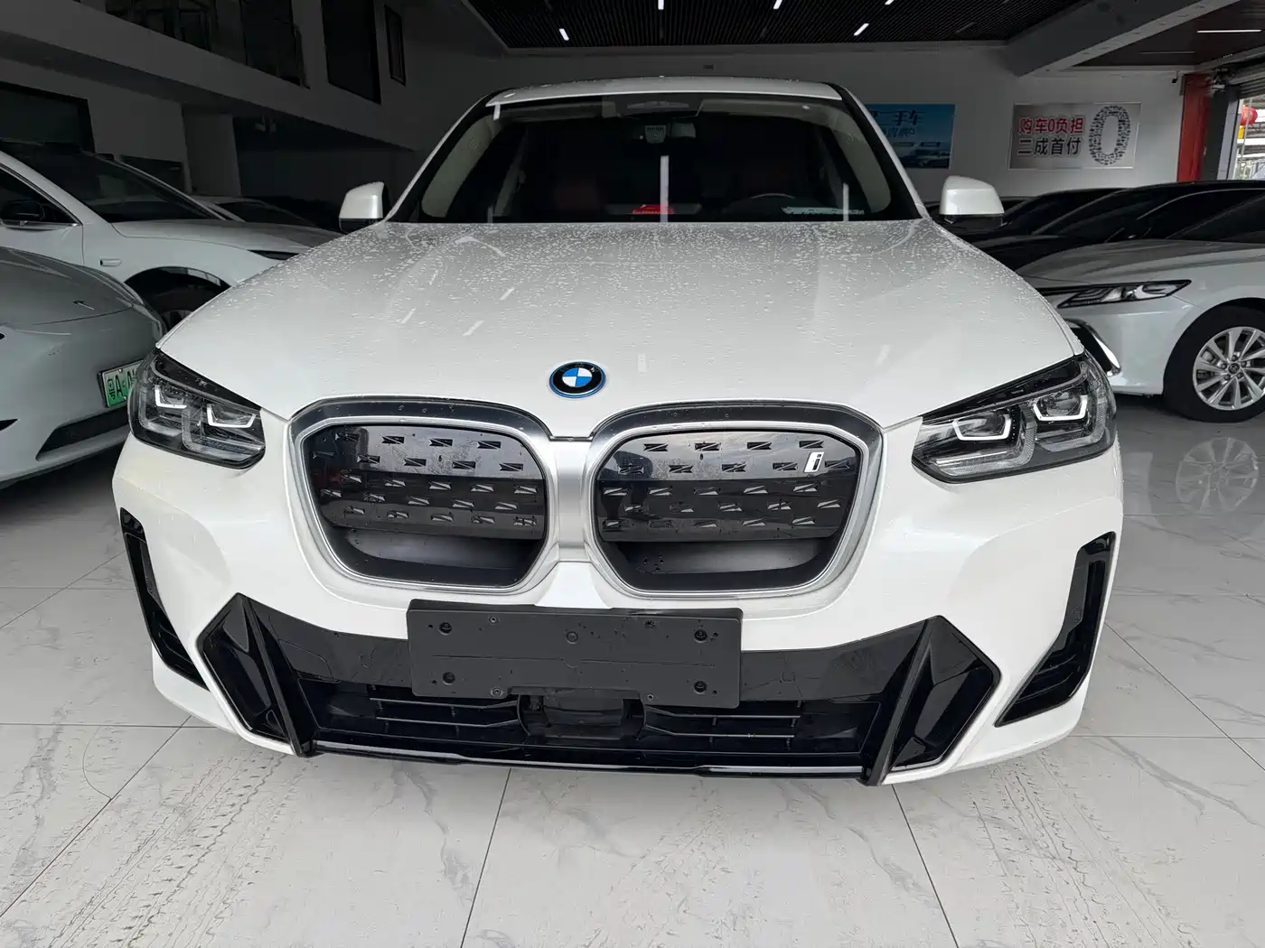 BMW iX3 2023 Leading Type фото 2