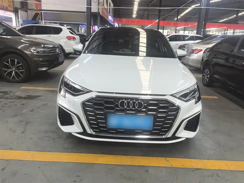 Audi A3 2023 Sportback 35 TFSI Fashion Sport фото 3