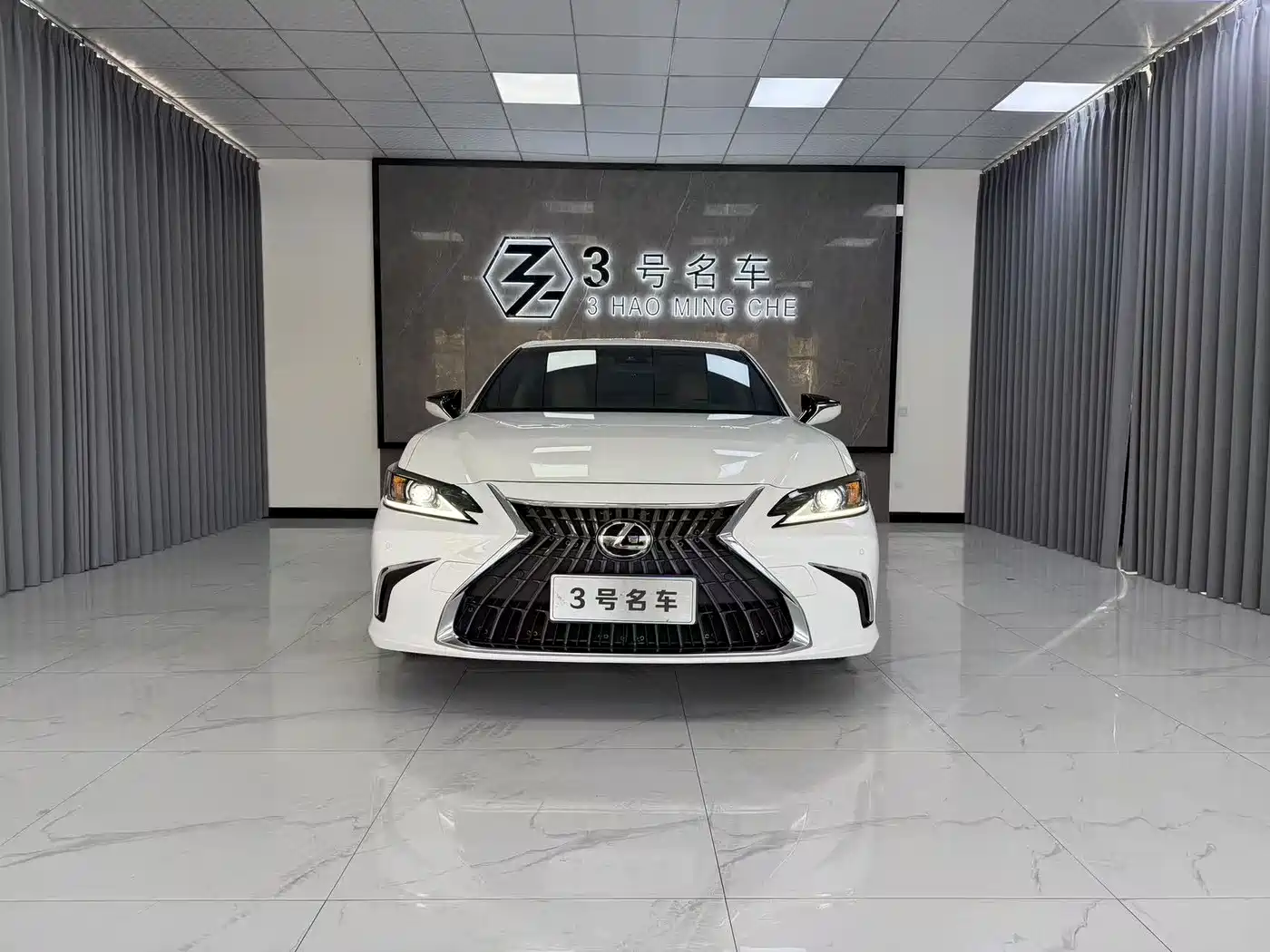 Lexus ES 2023 200 Luxury Edition