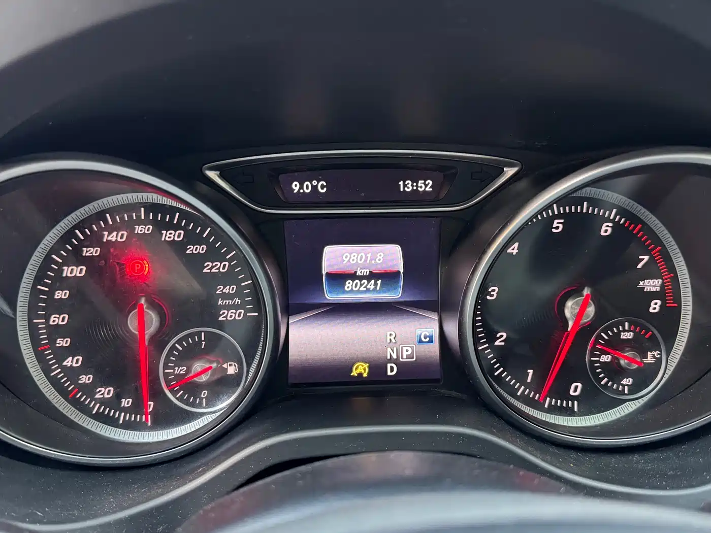 Mercedes-Benz GLA 2018 GLA 220 4MATIC Sport фото 9