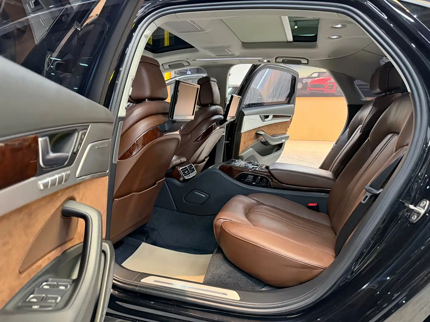 Audi A8 2013 A8L 55 TFSI quattro Premium фото 8
