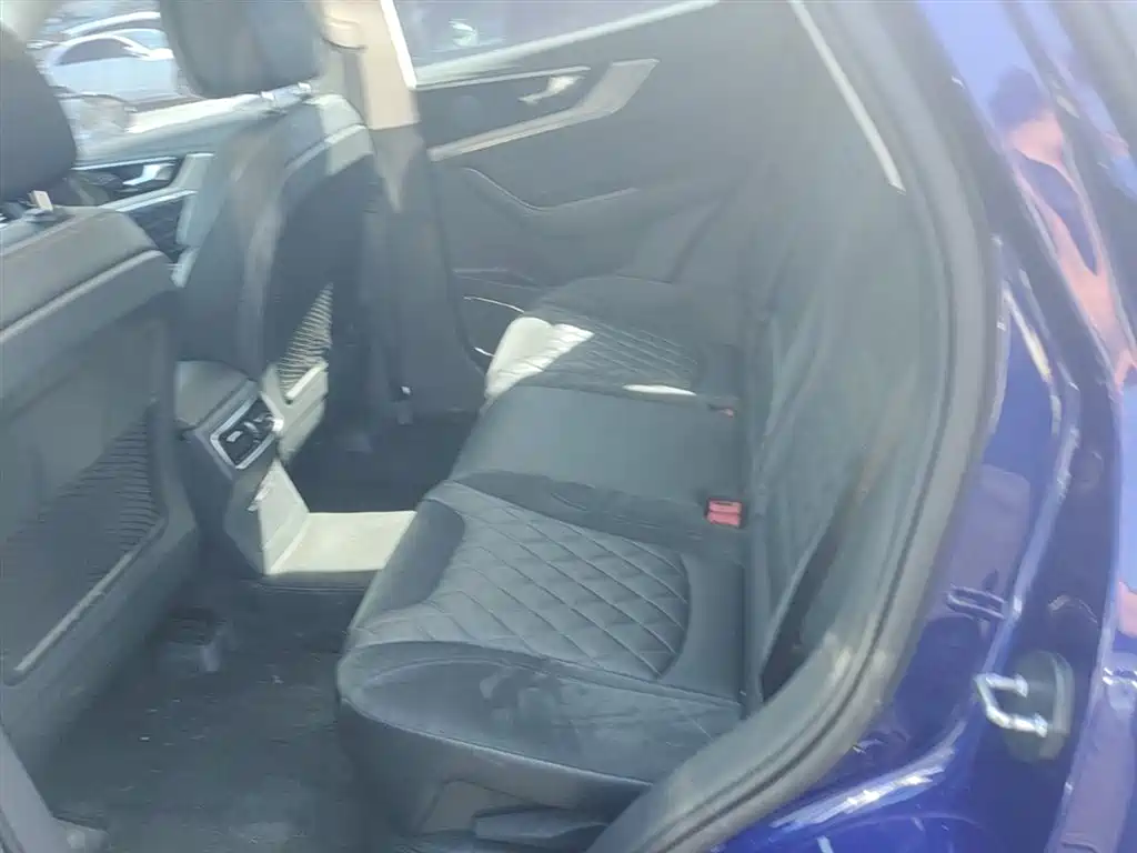 Hongqi HS5 2019 2.0T Smart Connect Enjoy Edition фото 17