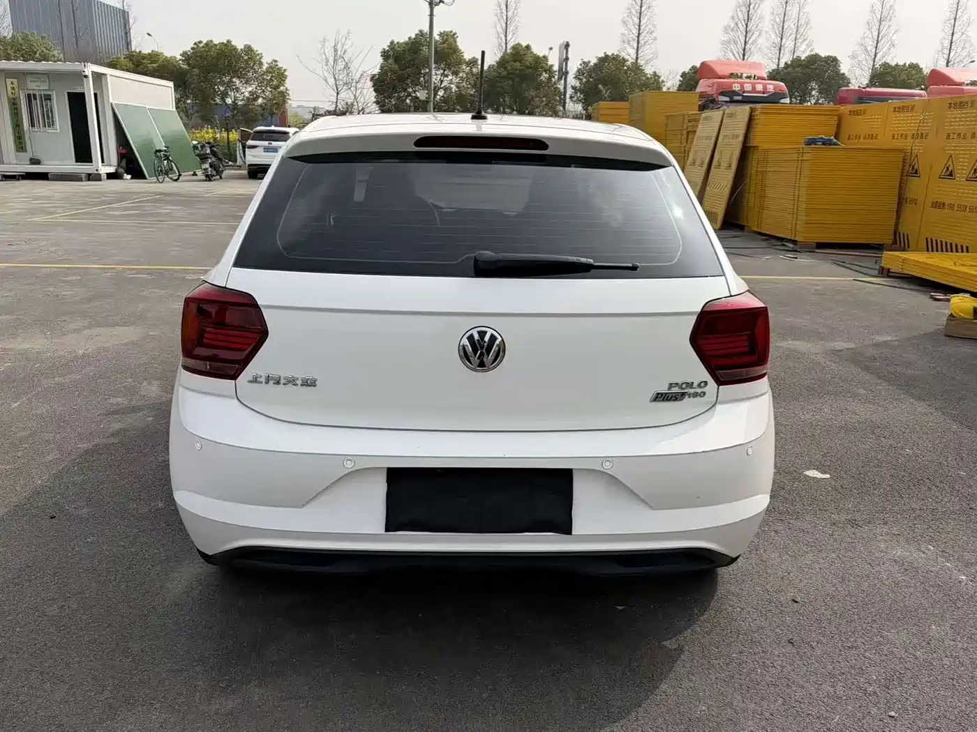 Volkswagen Polo 2019 Plus 1.5L Automatic Colorful Tech Edition фото 8