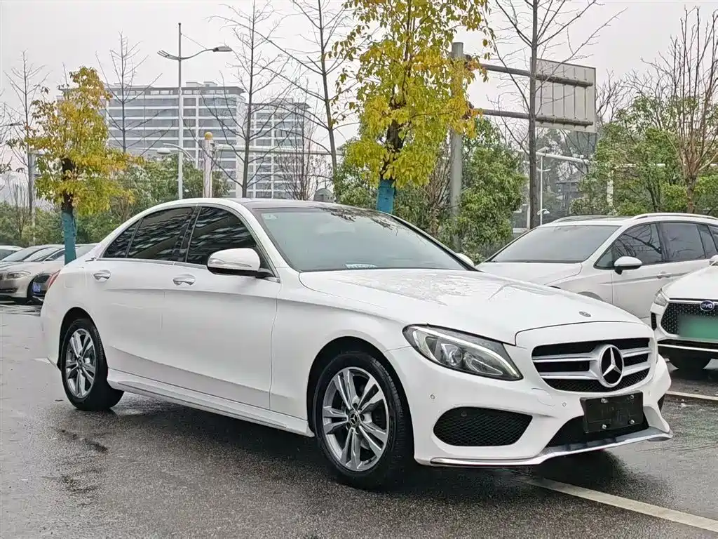 Mercedes-Benz C-Class 2017 Facelift C 200 L Sport Edition фото 23