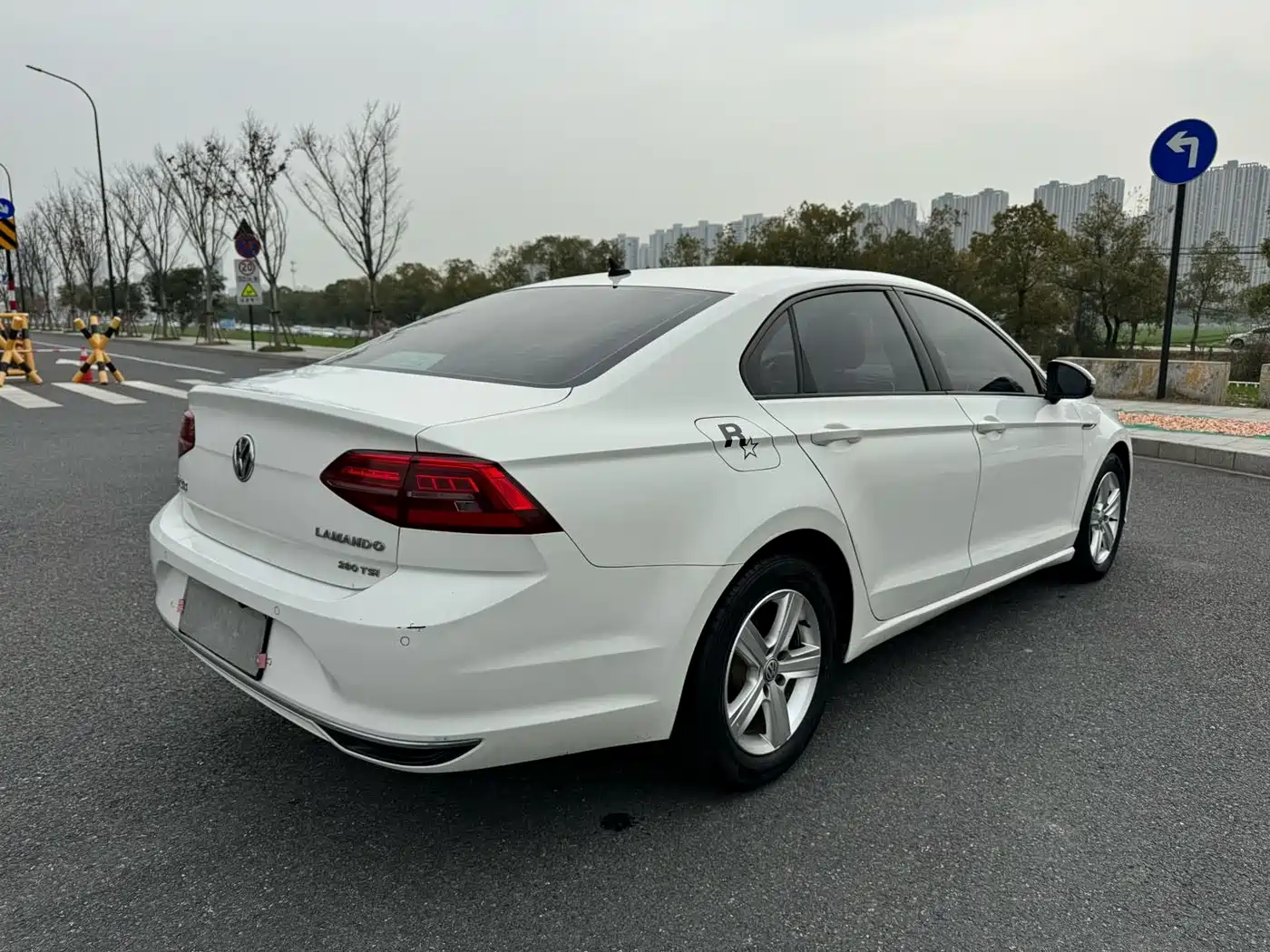Volkswagen Lamando 2019 230TSI DSG Fashion Edition China VI фото 4