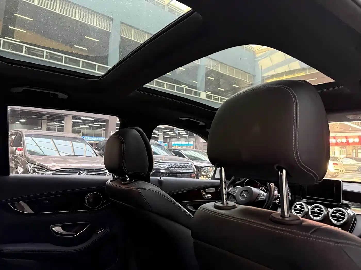 Mercedes-Benz GLC 2017 GLC 260 4MATIC Dynamic фото 14
