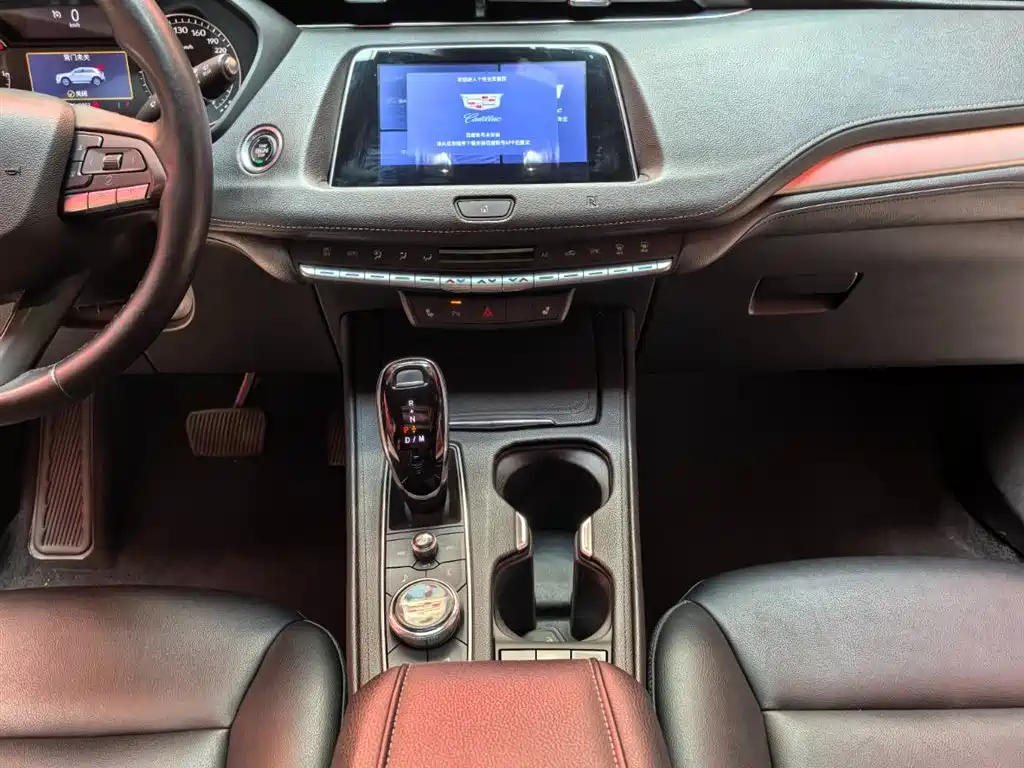 Cadillac XT4 2021 28T FWD Luxury Edition фото 12